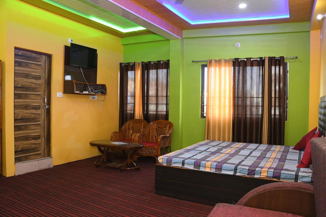 Hotel Mountain View And Rooftop Restaurant Pithoragarh Exterior photo